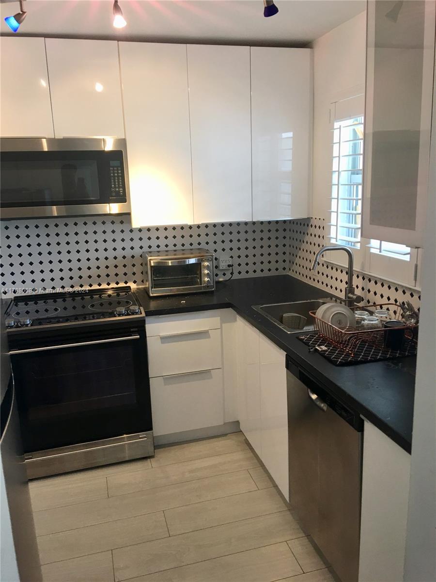 1610 Lenox Ave # 416