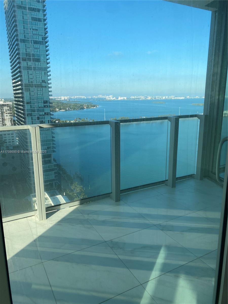 2900 NE 7th Ave # 2401