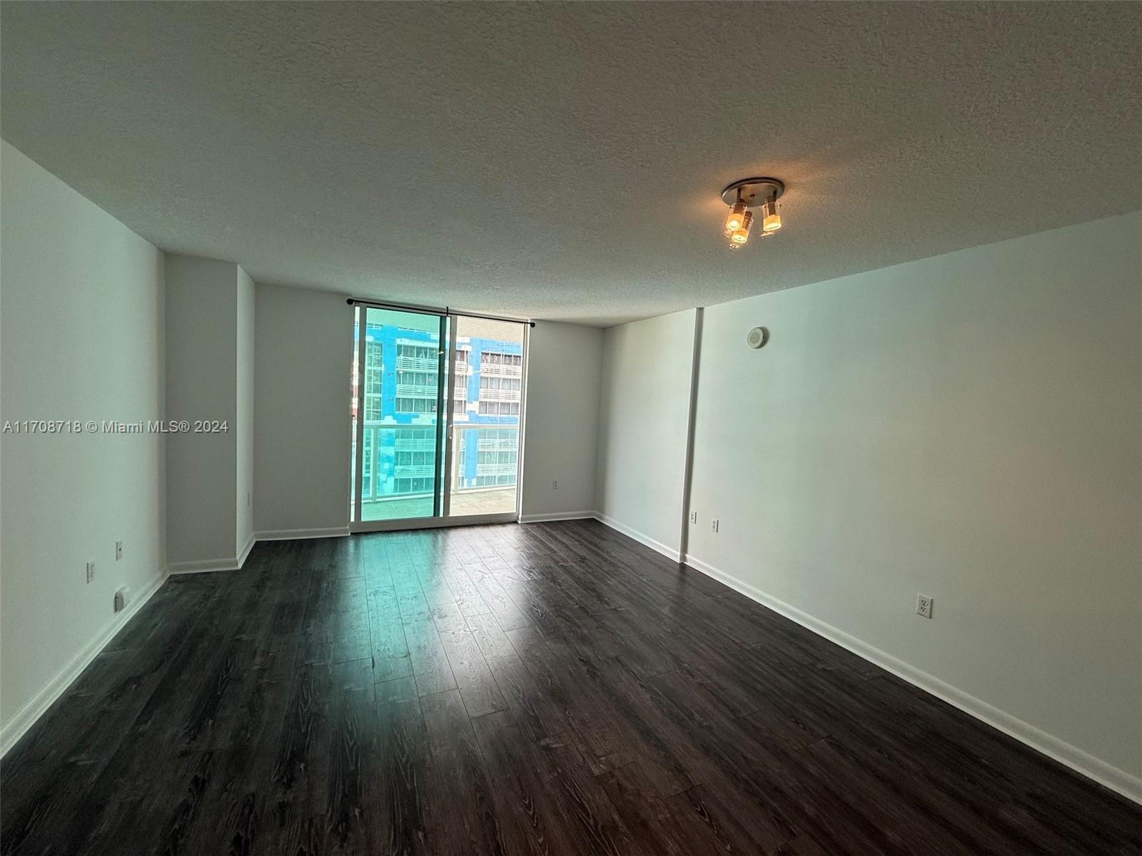 2101 Brickell Ave # 1002