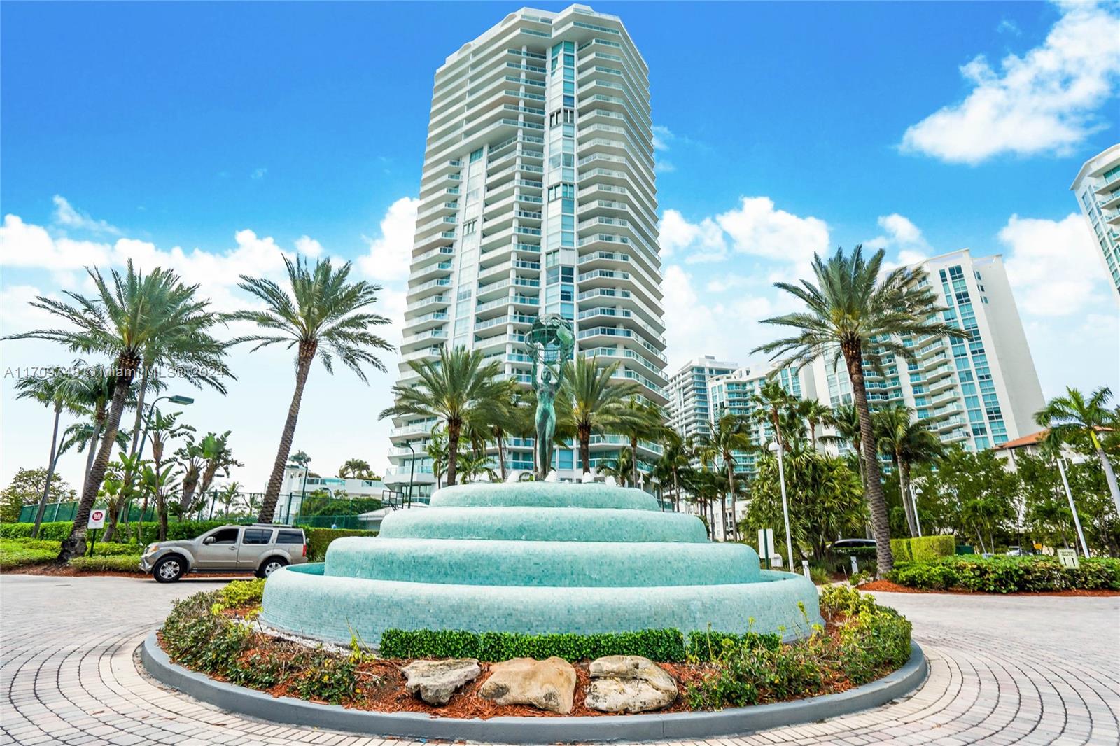 16500 Collins Ave # 1752