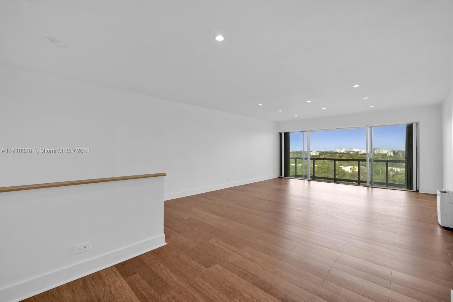 2451 Brickell Ave # 11N
