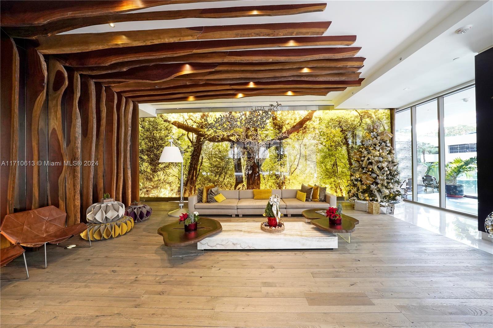 1010 Brickell Ave # 3911