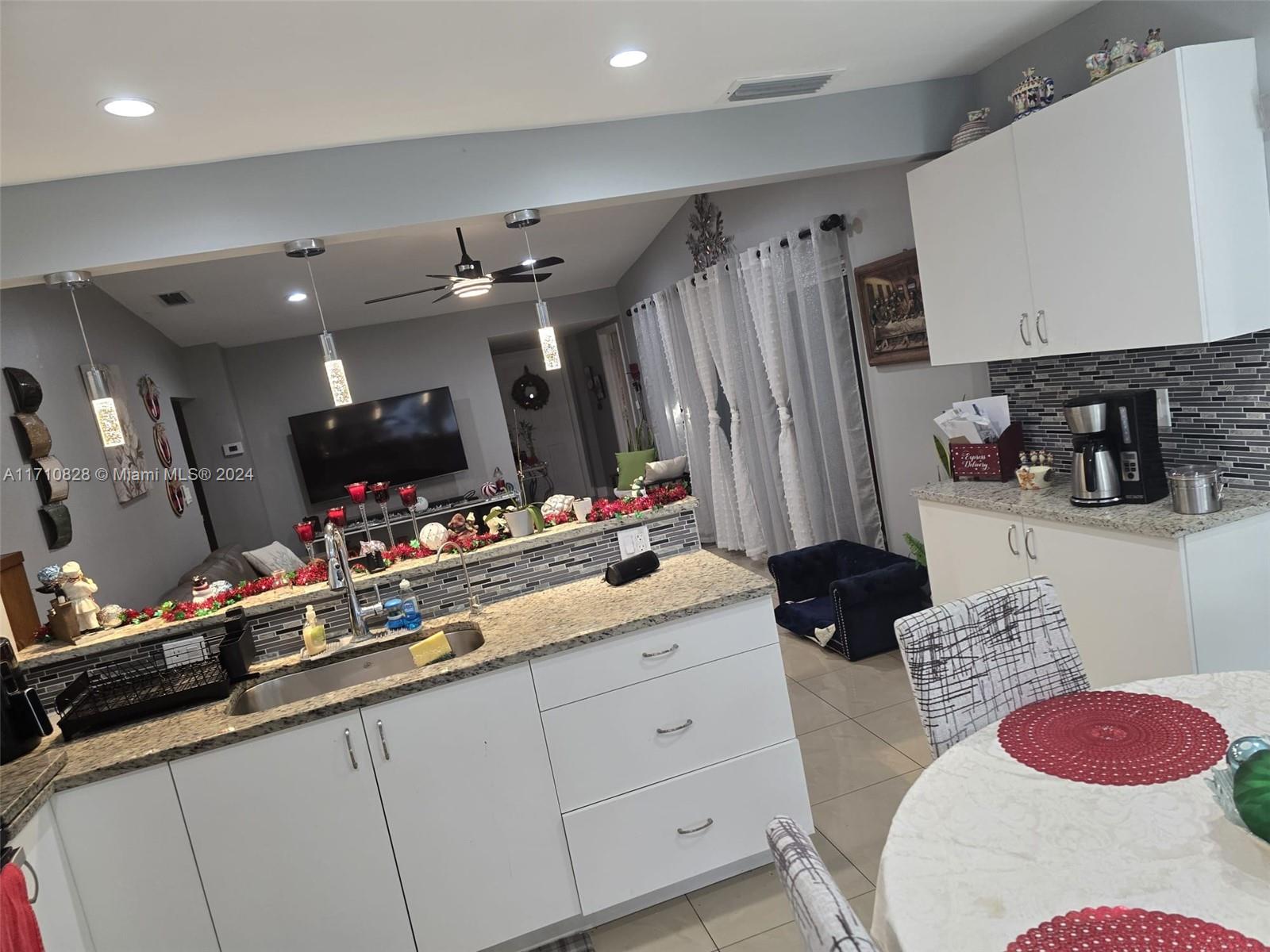 453 Lakewood Cir # B