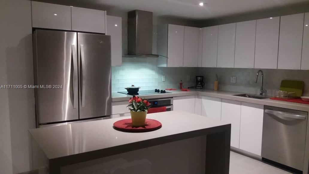 1600 NE 1st Ave # 1117