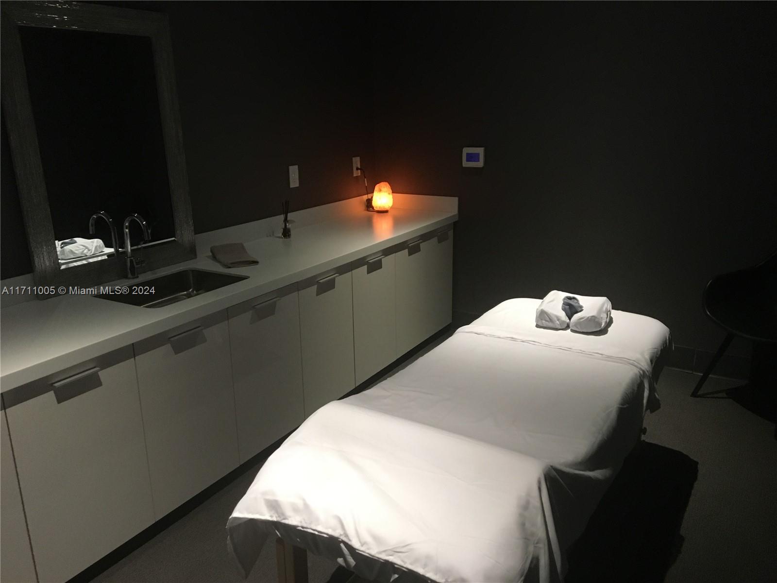 1600 NE 1st Ave # 1117