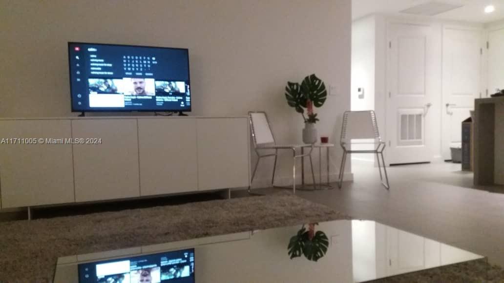 1600 NE 1st Ave # 1117