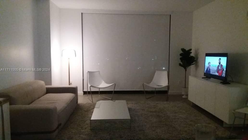 1600 NE 1st Ave # 1117