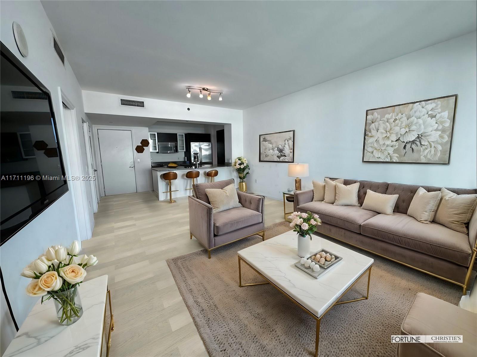 951 Brickell Ave # 603