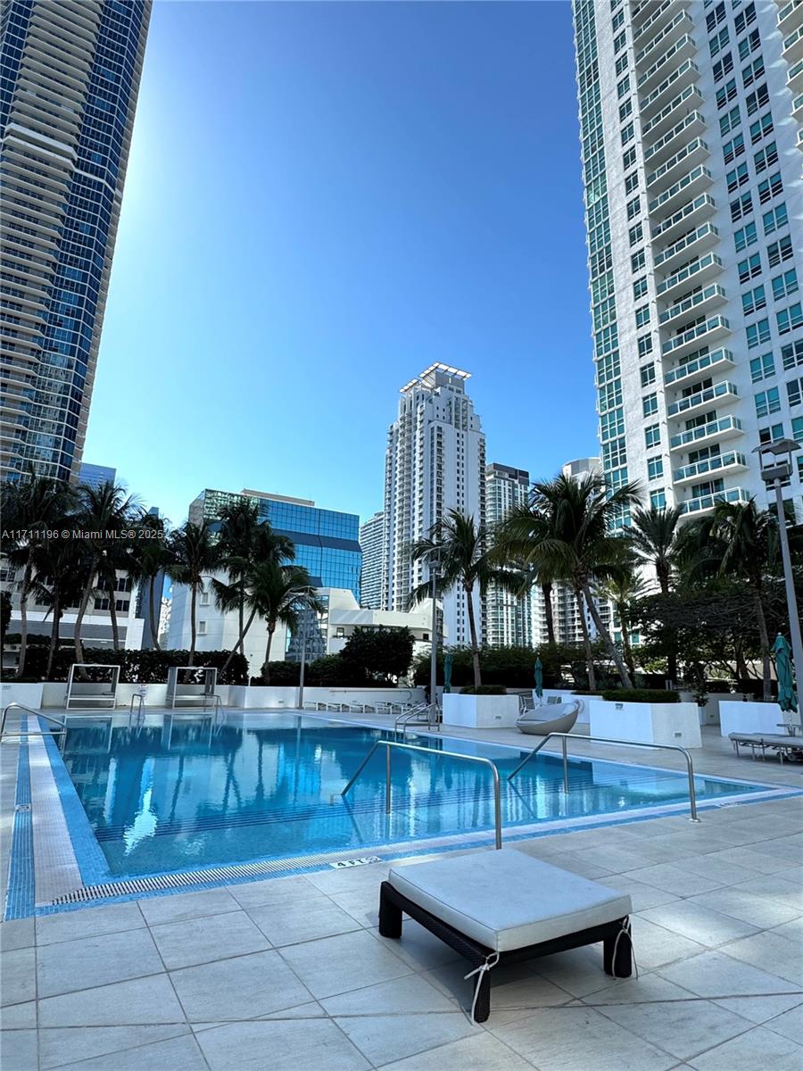 951 Brickell Ave # 603