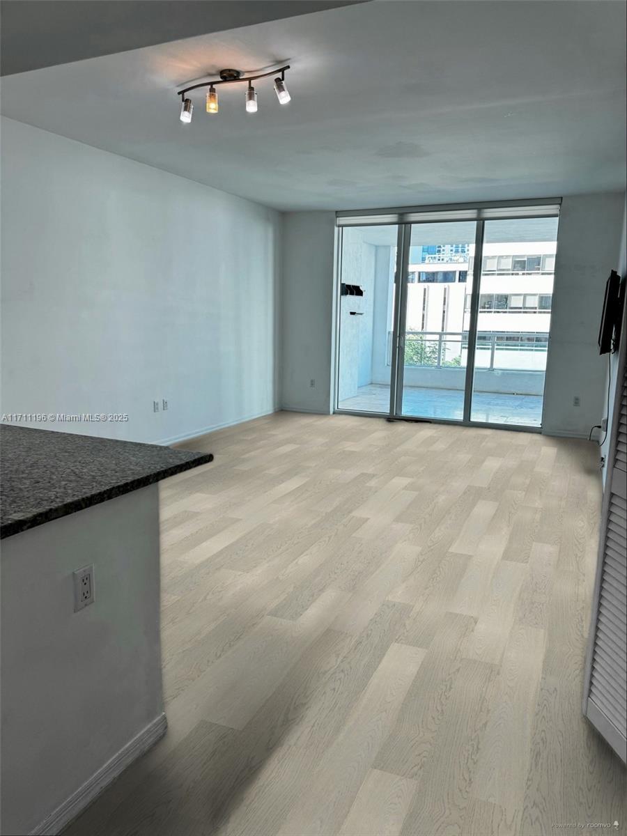 951 Brickell Ave # 603