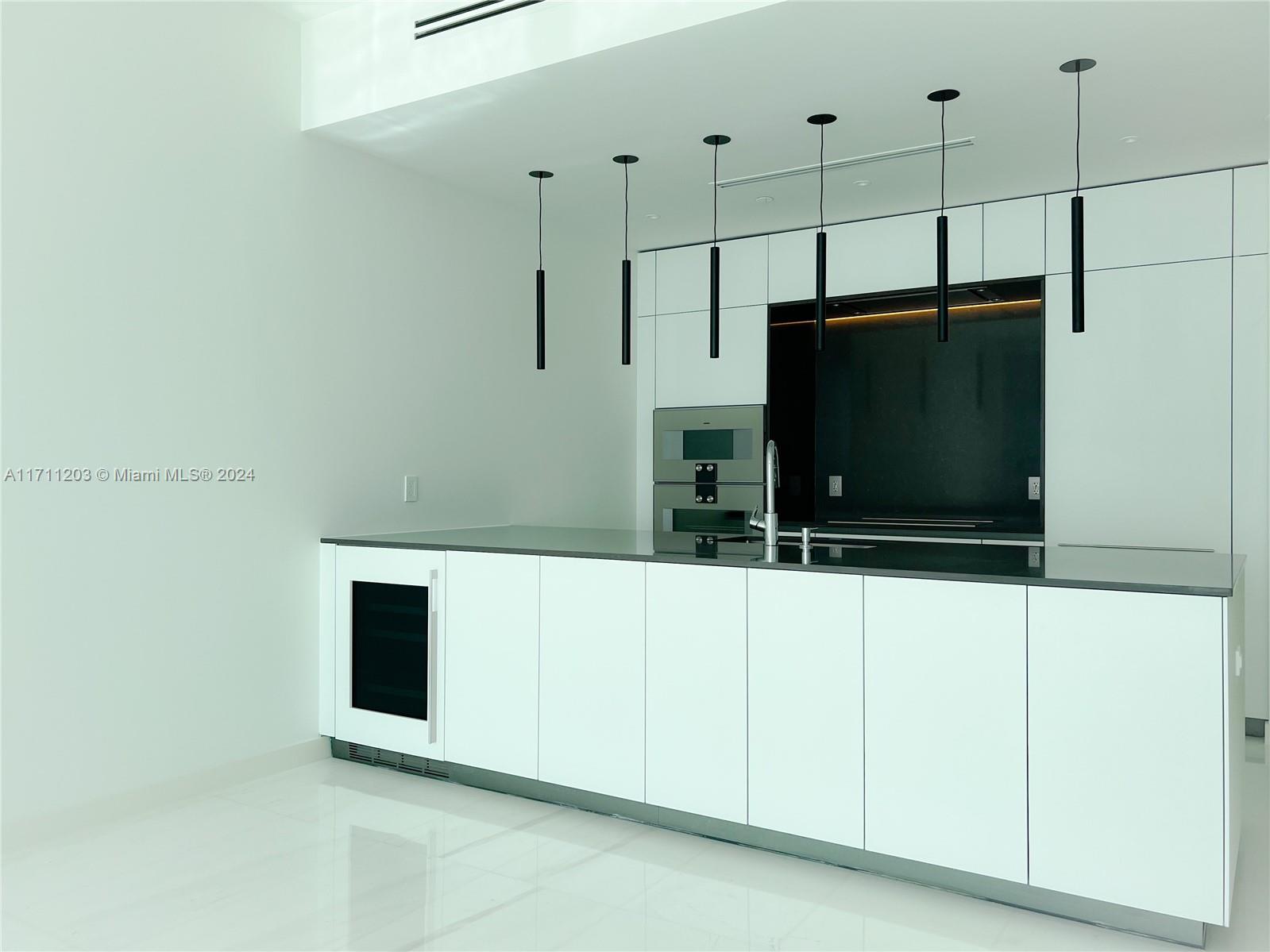 300 Biscayne Boulevard Way # 4406