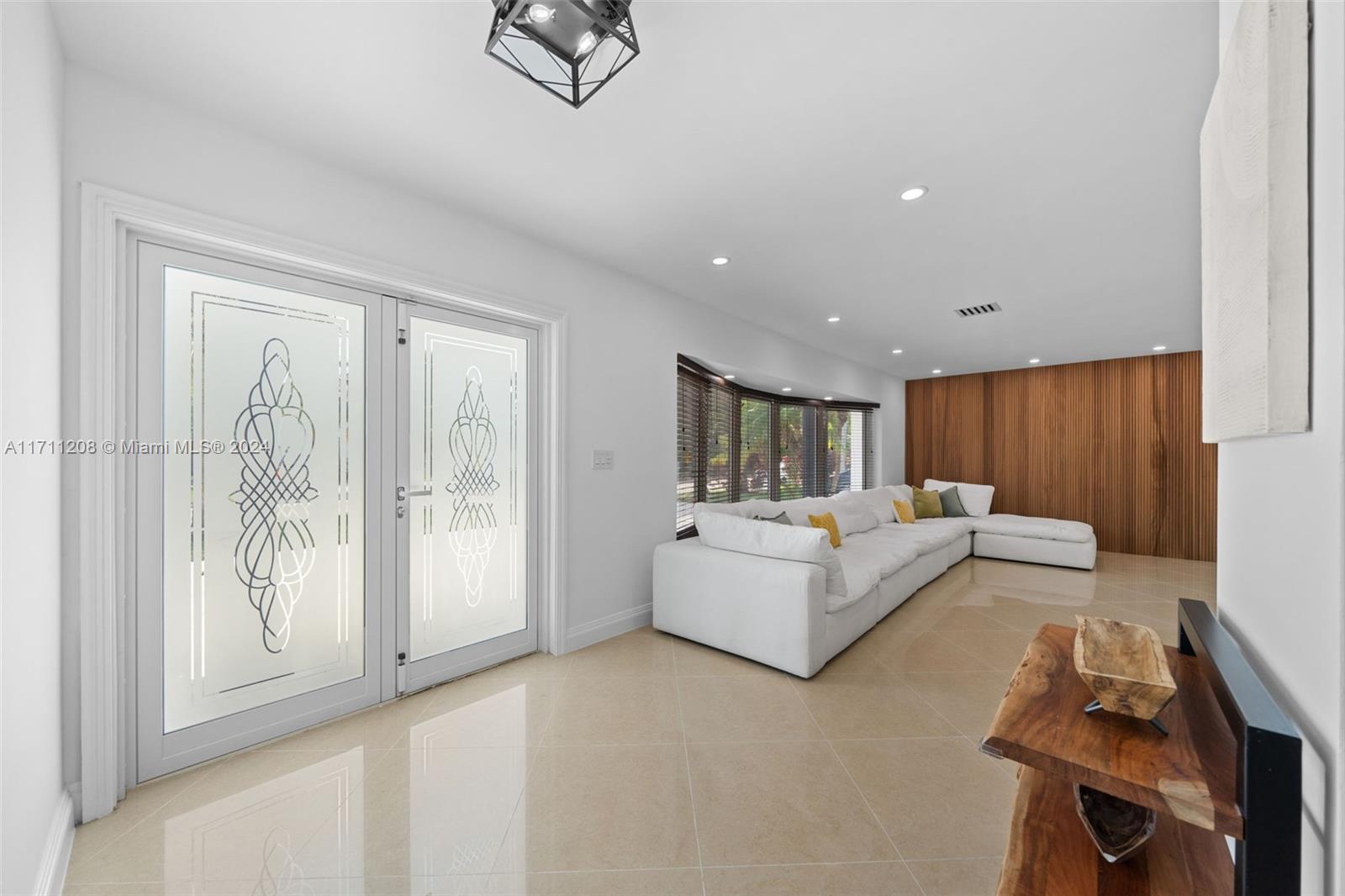 1144 Adams St Unit: .