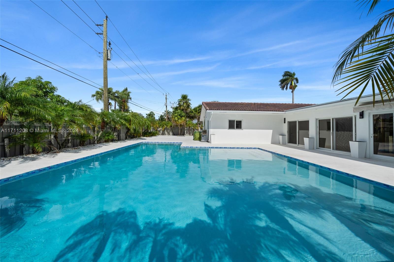 1144 Adams St Unit: .
