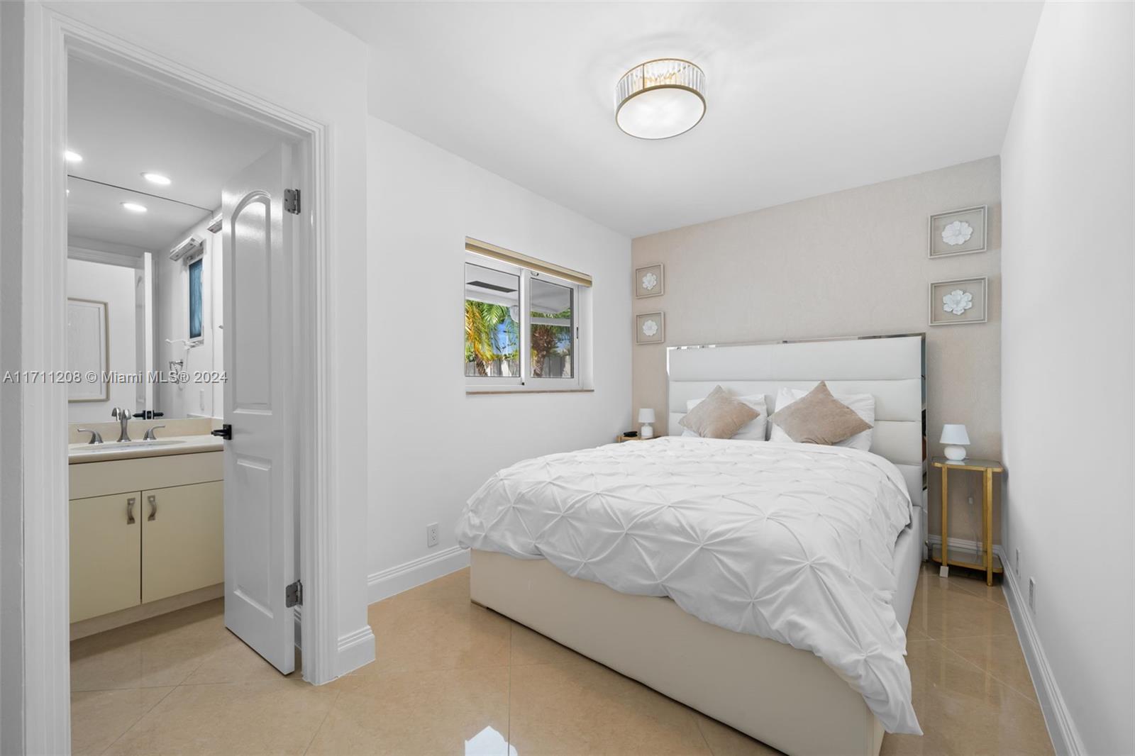 1144 Adams St Unit: .