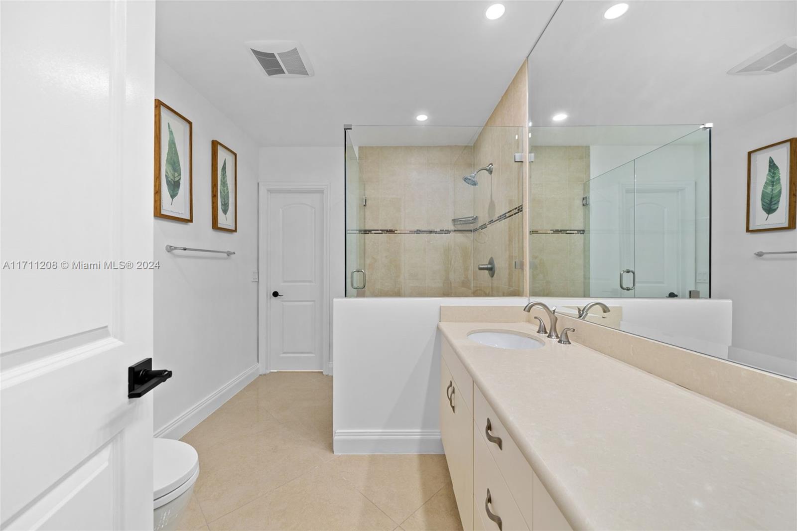 1144 Adams St Unit: .