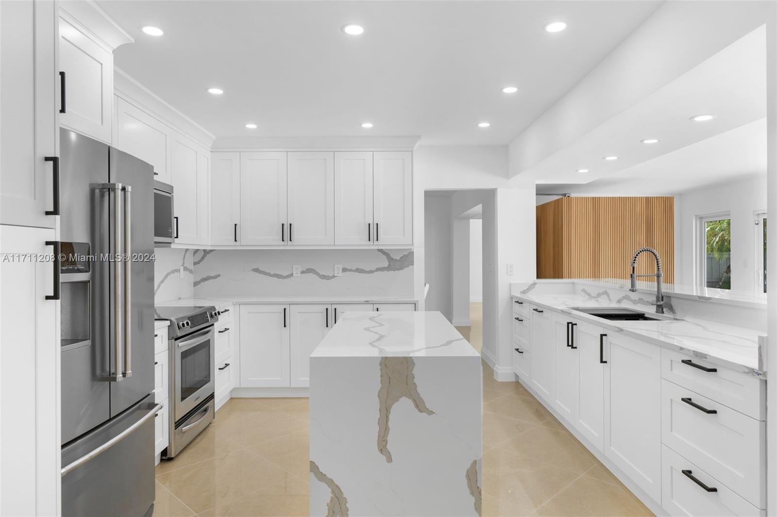 1144 Adams St Unit: .
