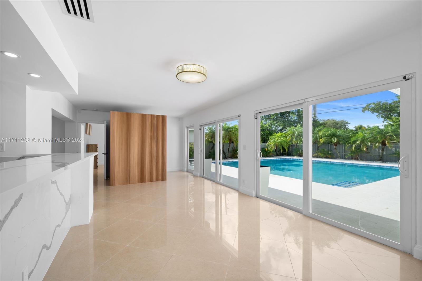 1144 Adams St Unit: .