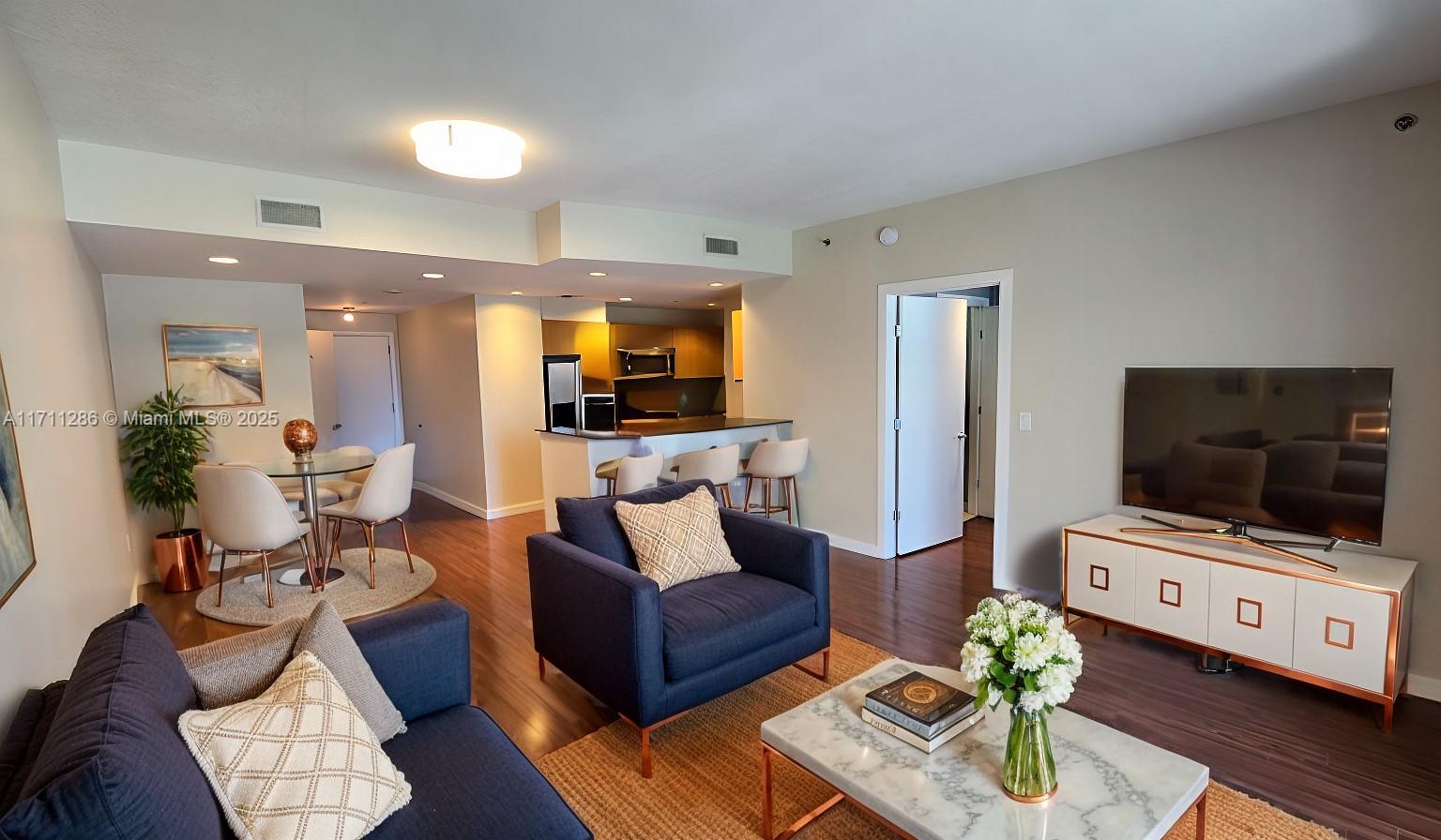 1060 Brickell Ave # 1803