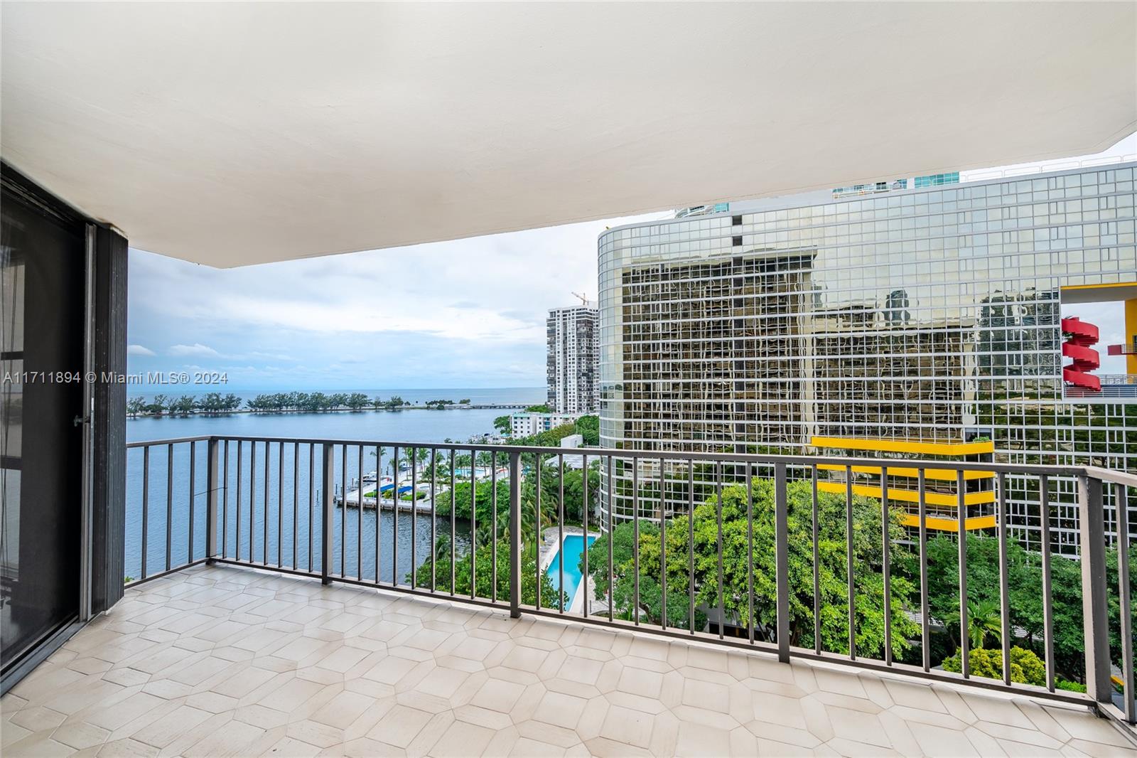 1925 Brickell Ave # 1112