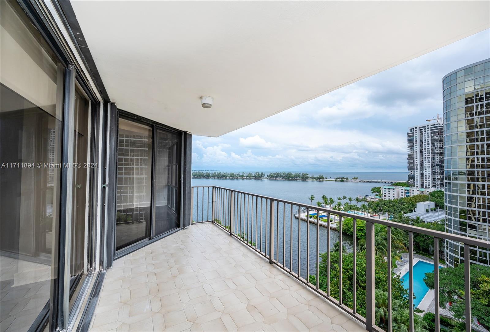 1925 Brickell Ave # 1112
