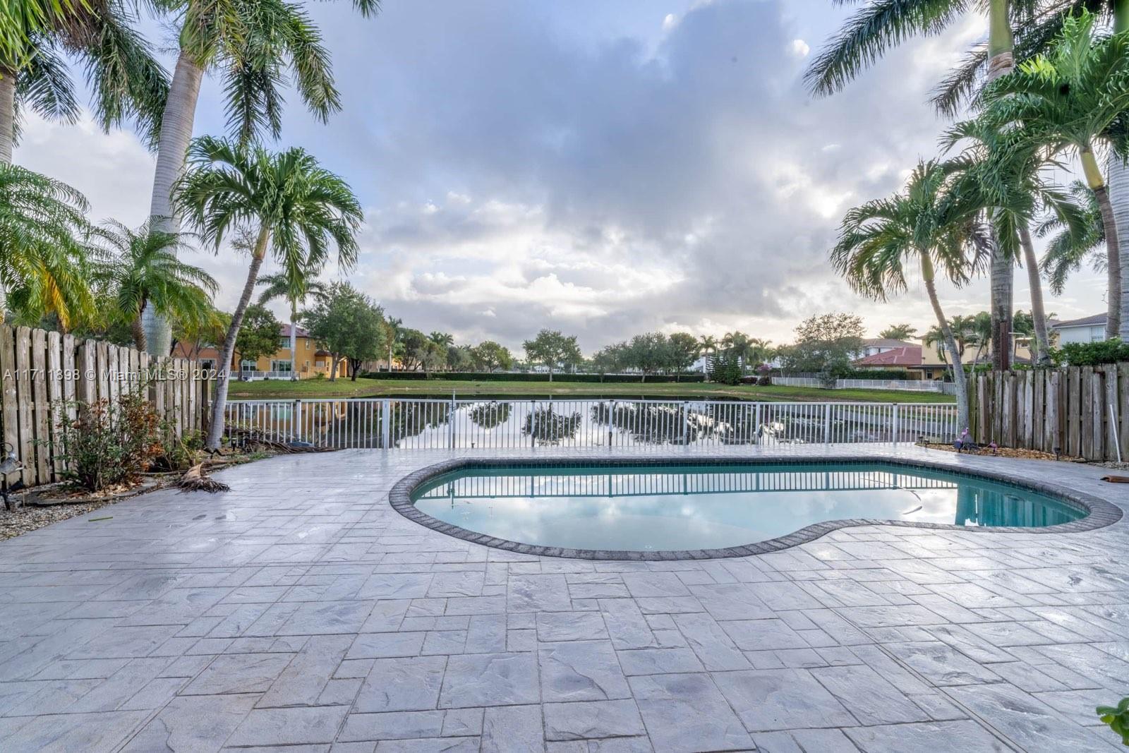 8325 NW 115th Ct # 0