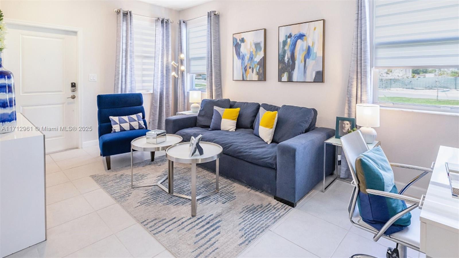 2530 SE 29th St Unit: .