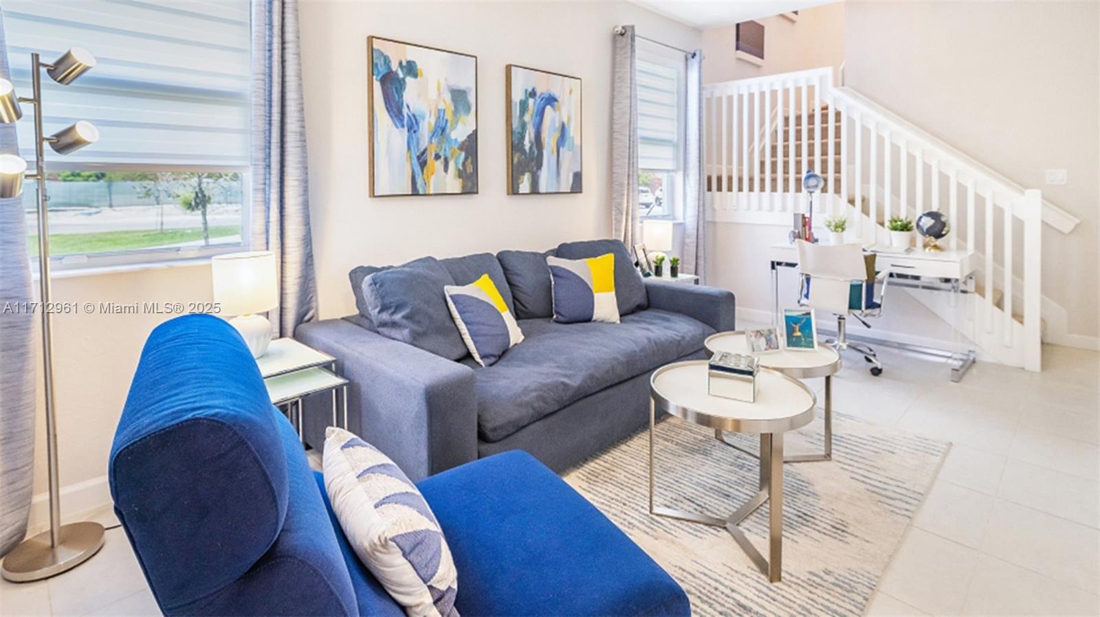 2530 SE 29th St Unit: .