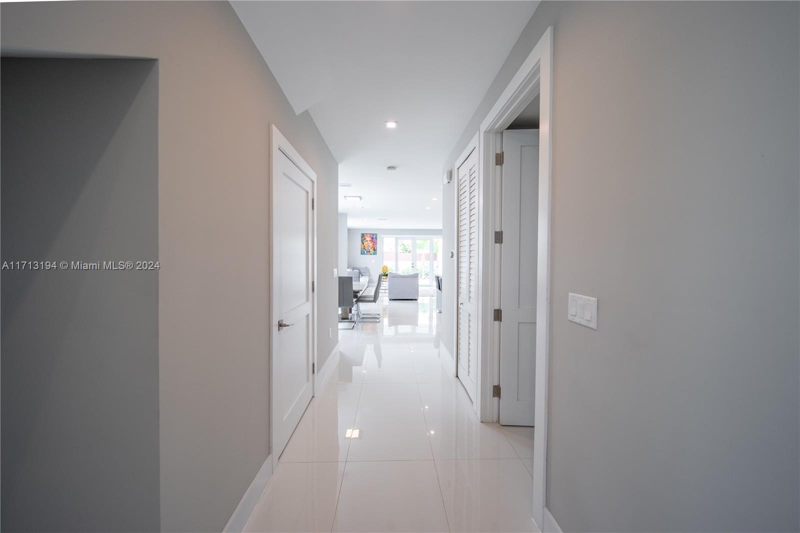 3655 SW 26th St # 3655