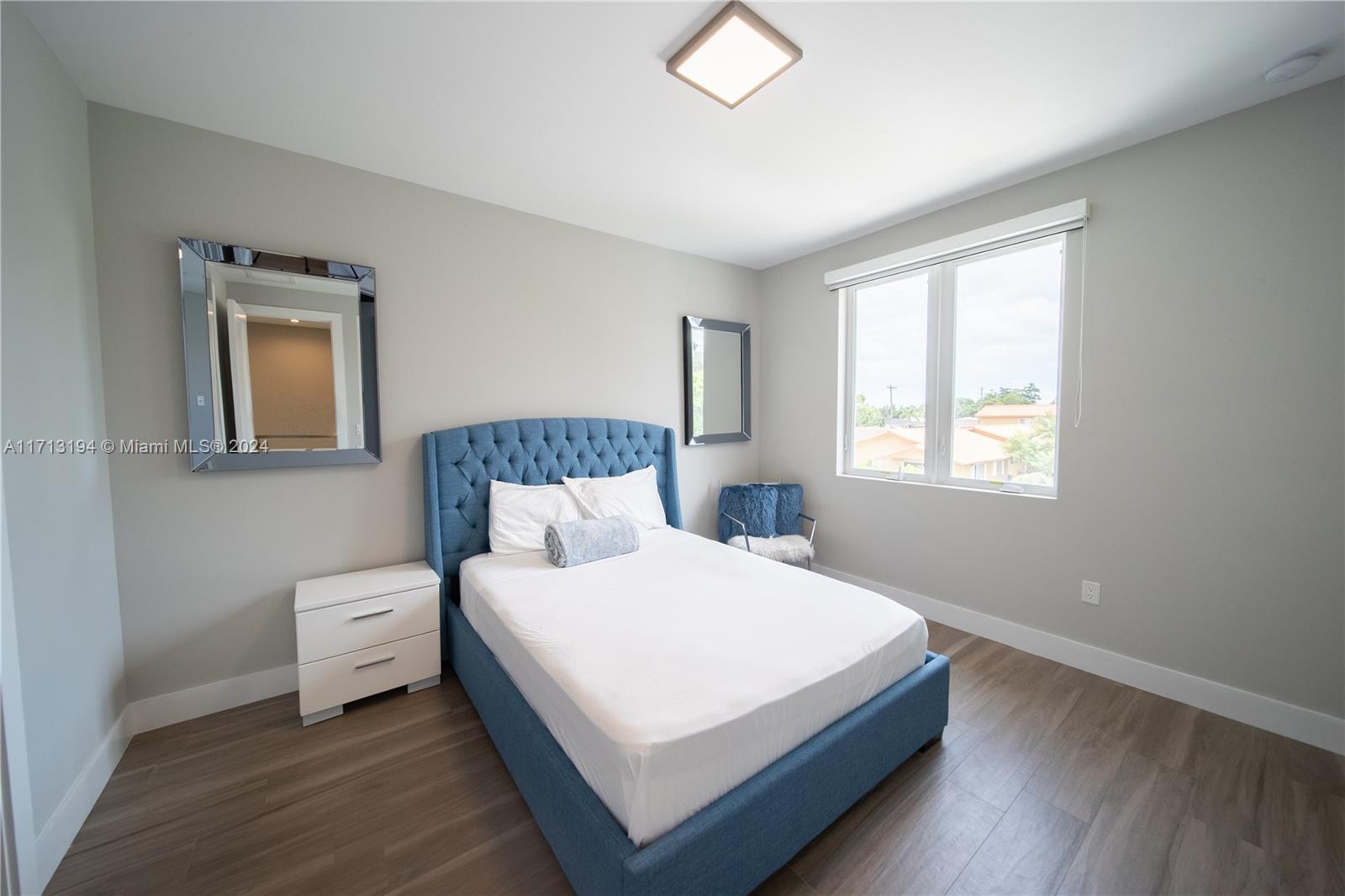 3655 SW 26th St # 3655