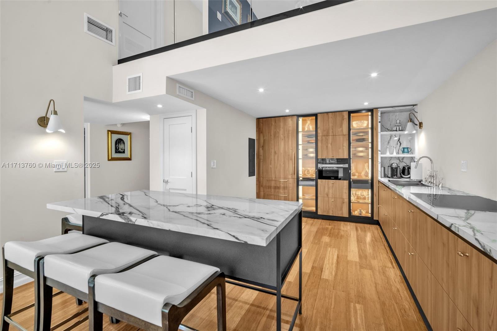 20353 W Country Club Dr Unit: TH18 (Fully Renovated)