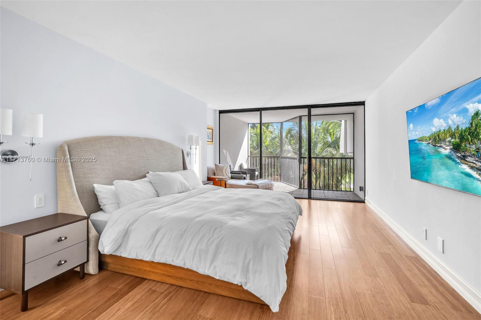20353 W Country Club Dr Unit: TH18 (Fully Renovated)