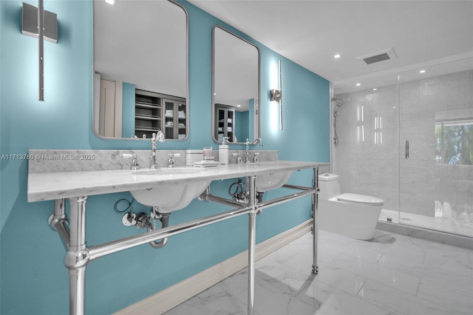 20353 W Country Club Dr Unit: TH18 (Fully Renovated)