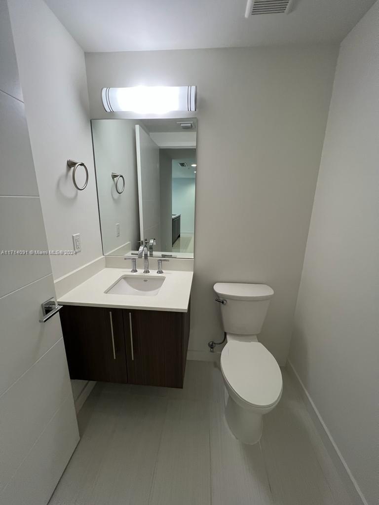 7875 NW 107th Ave # 201