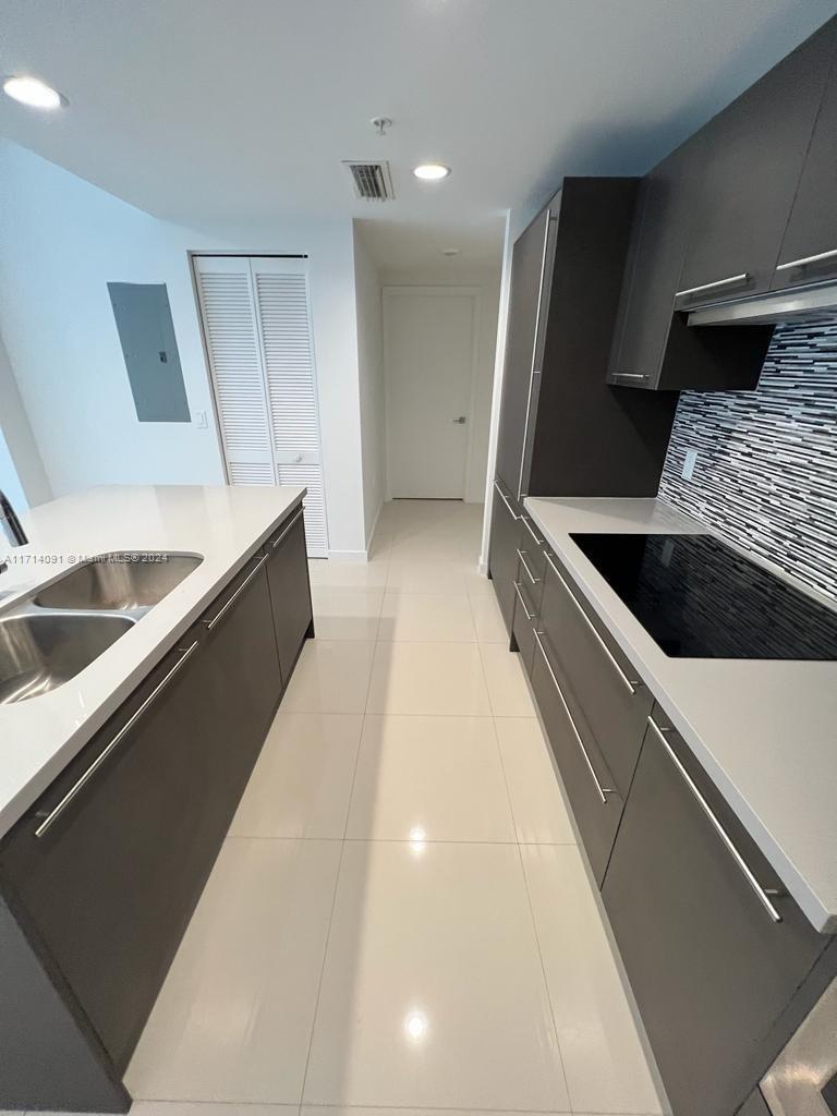 7875 NW 107th Ave # 201