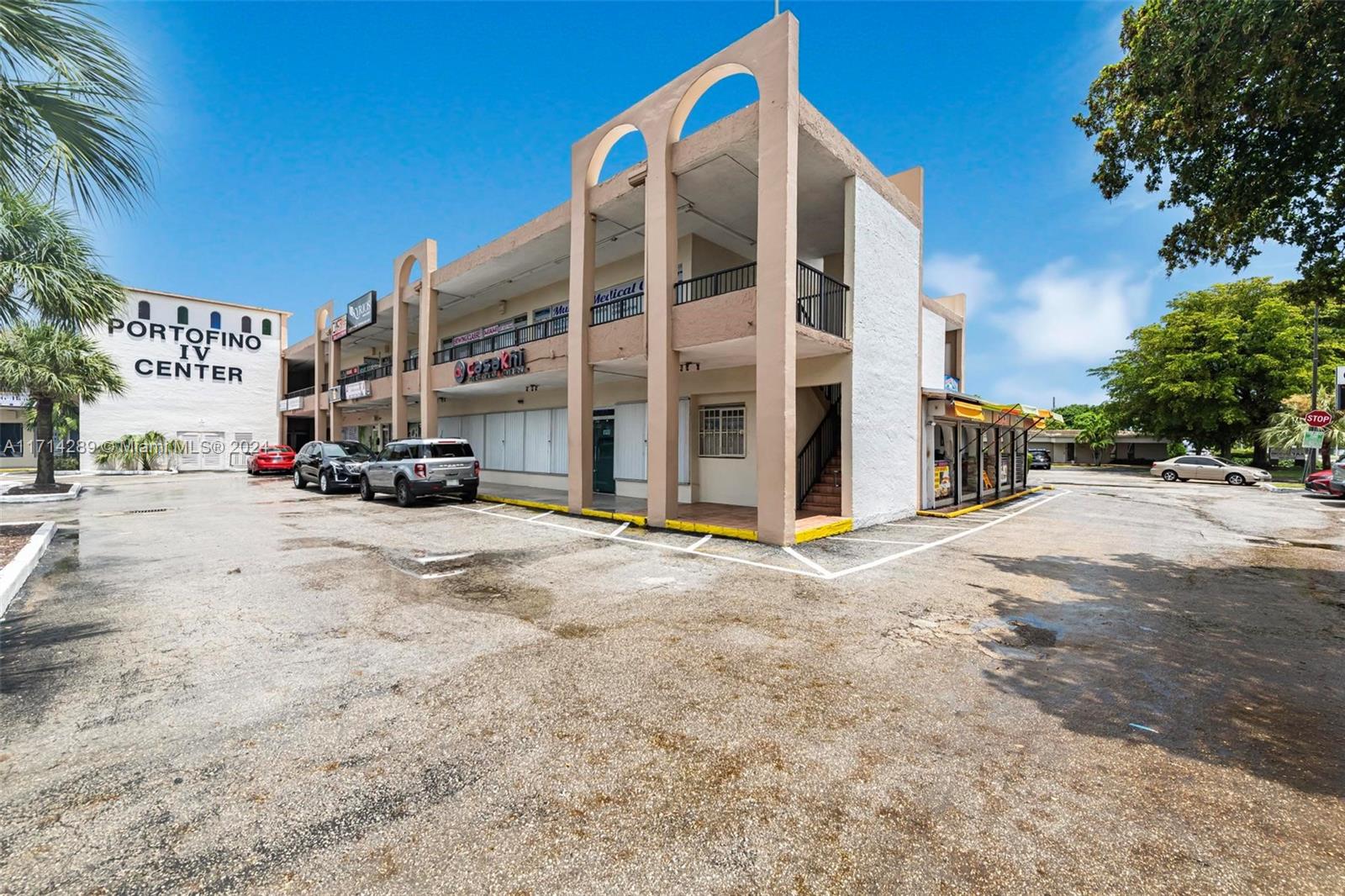 957 SW 87th Ave