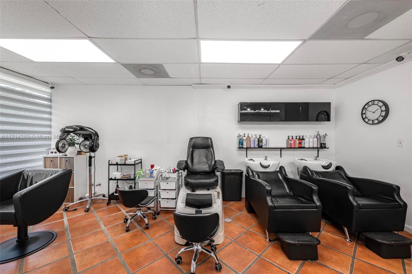 957 SW 87th Ave