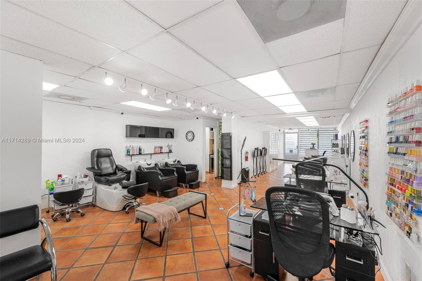 957 SW 87th Ave