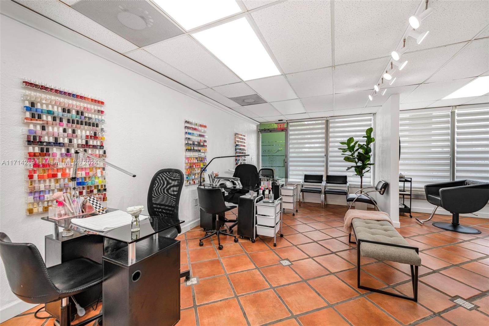 957 SW 87th Ave