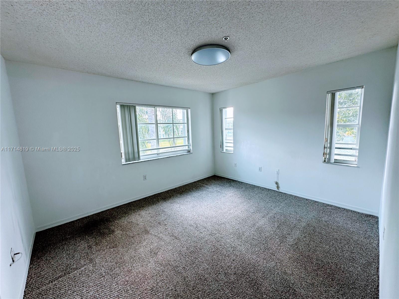 4520 NW 107 AV # 10 Unit: 208-10
