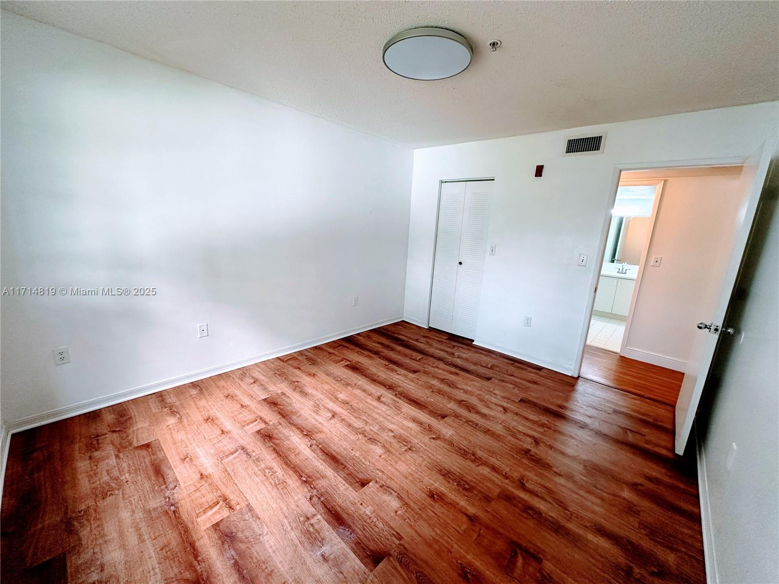 4520 NW 107 AV # 10 Unit: 208-10