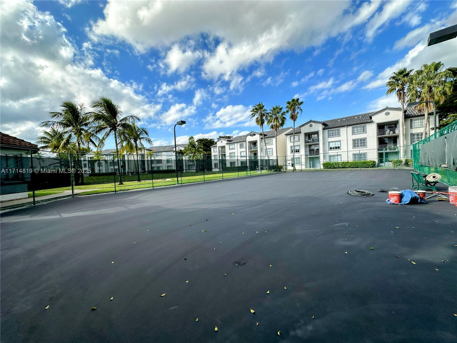 4520 NW 107 AV # 10 Unit: 208-10