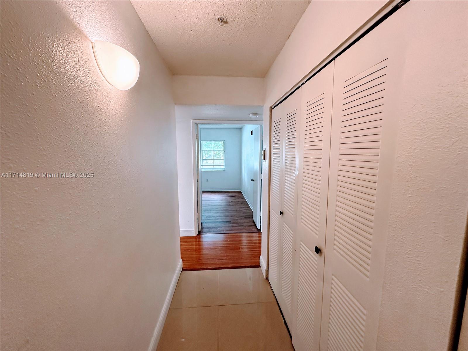 4520 NW 107 AV # 10 Unit: 208-10