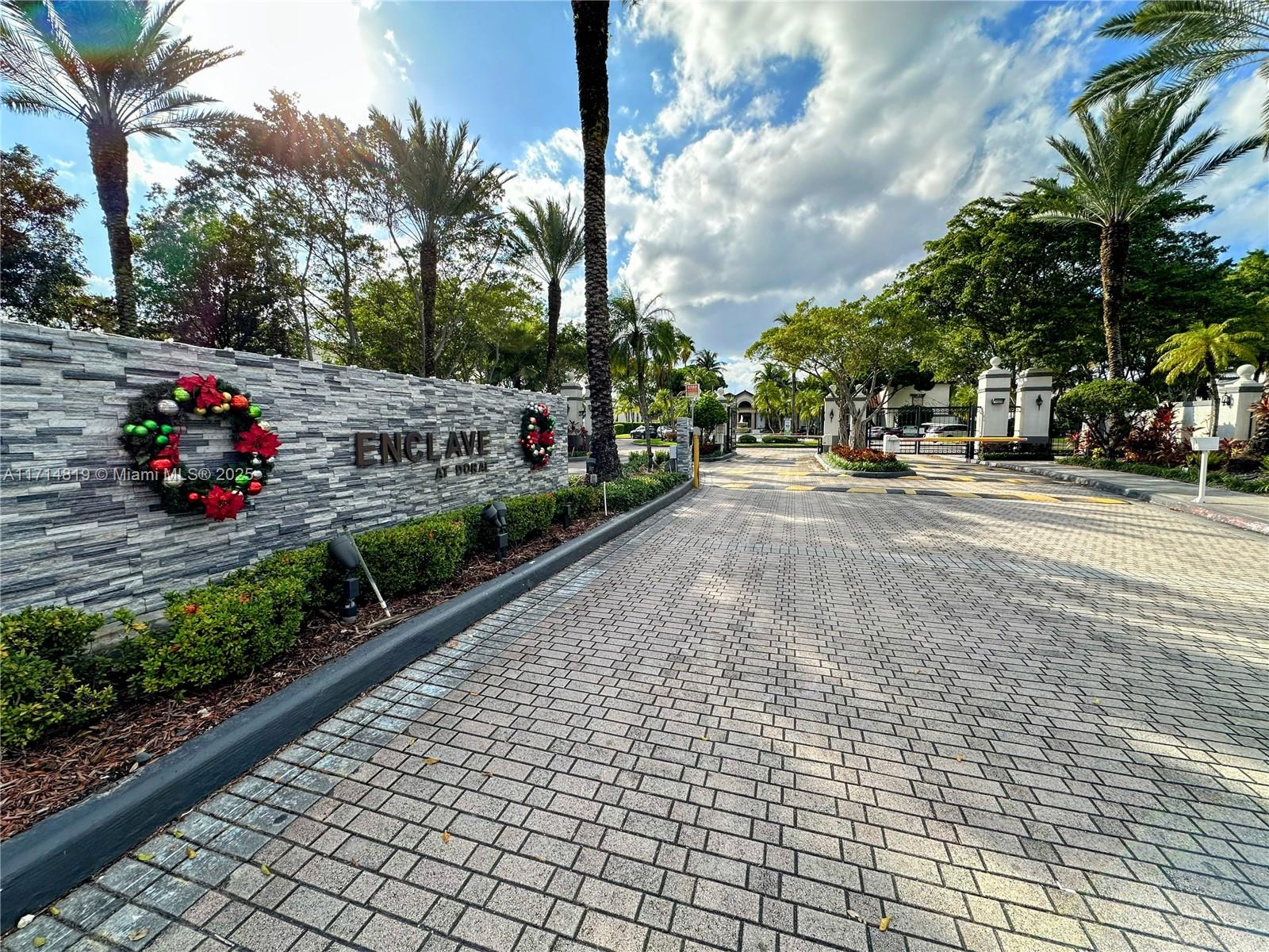 4520 NW 107 AV # 10 Unit: 208-10