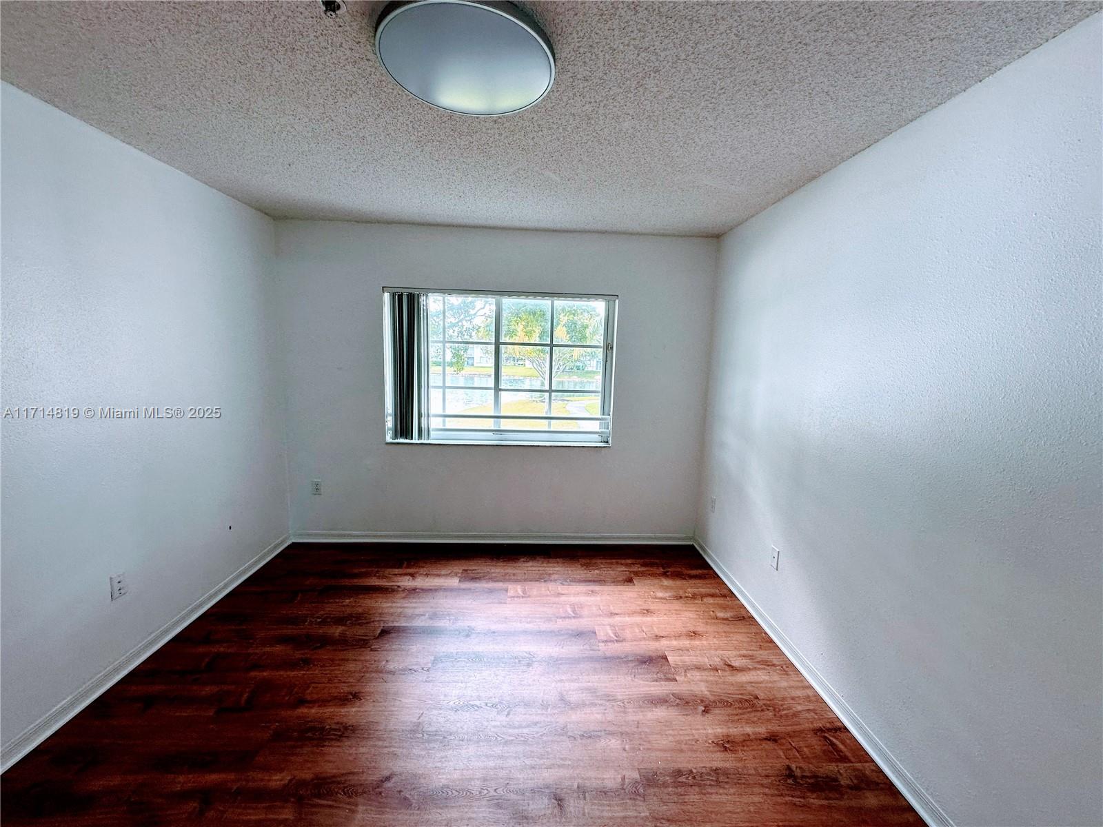 4520 NW 107 AV # 10 Unit: 208-10