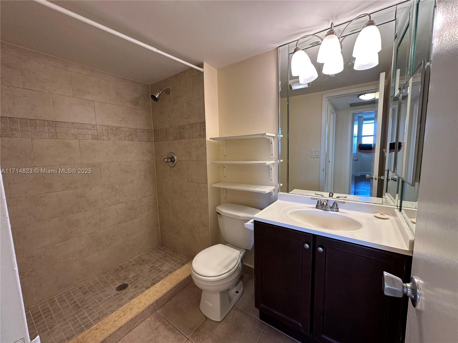 20100 W Country Club Dr # 1107