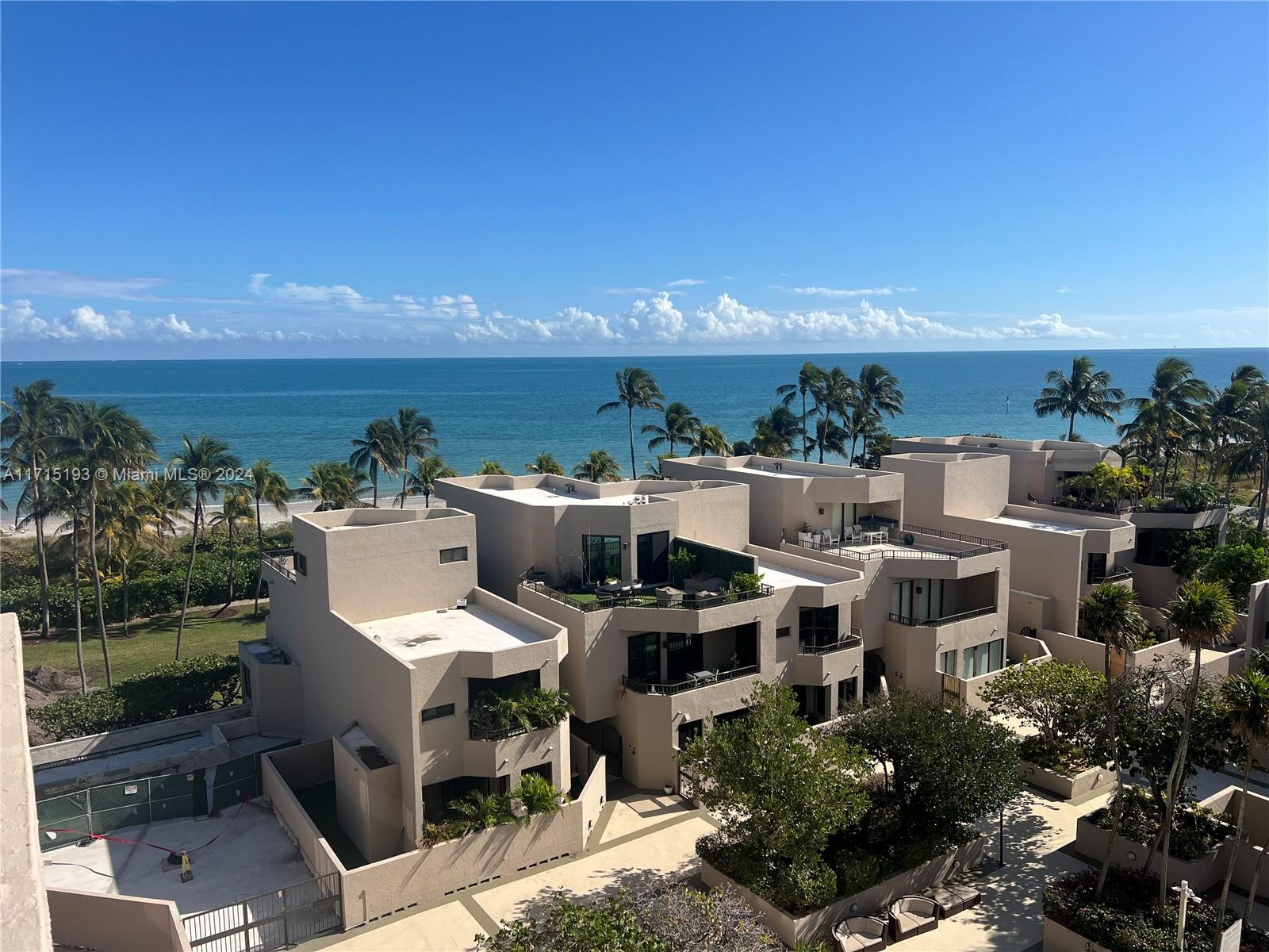 201 Crandon Blvd # 641