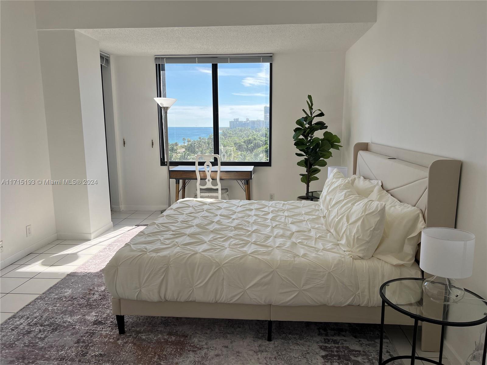 201 Crandon Blvd # 641