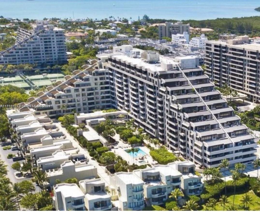 201 Crandon Blvd # 641