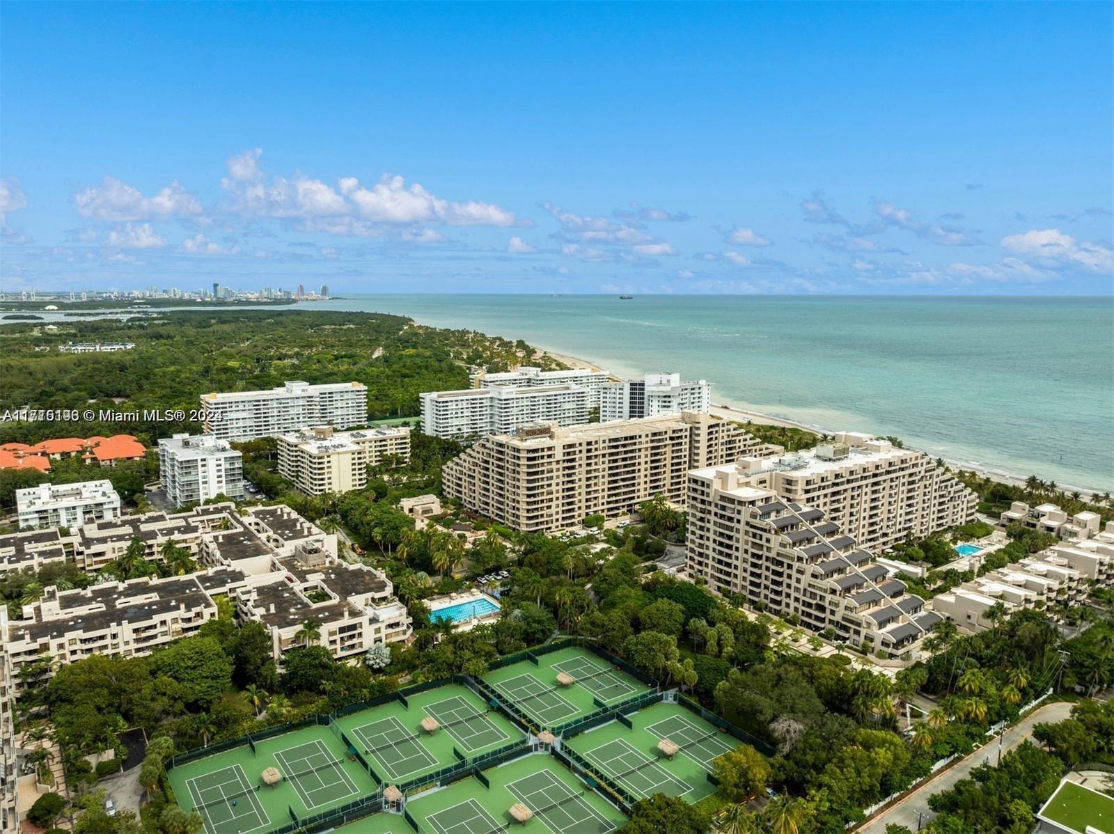 201 Crandon Blvd # 641