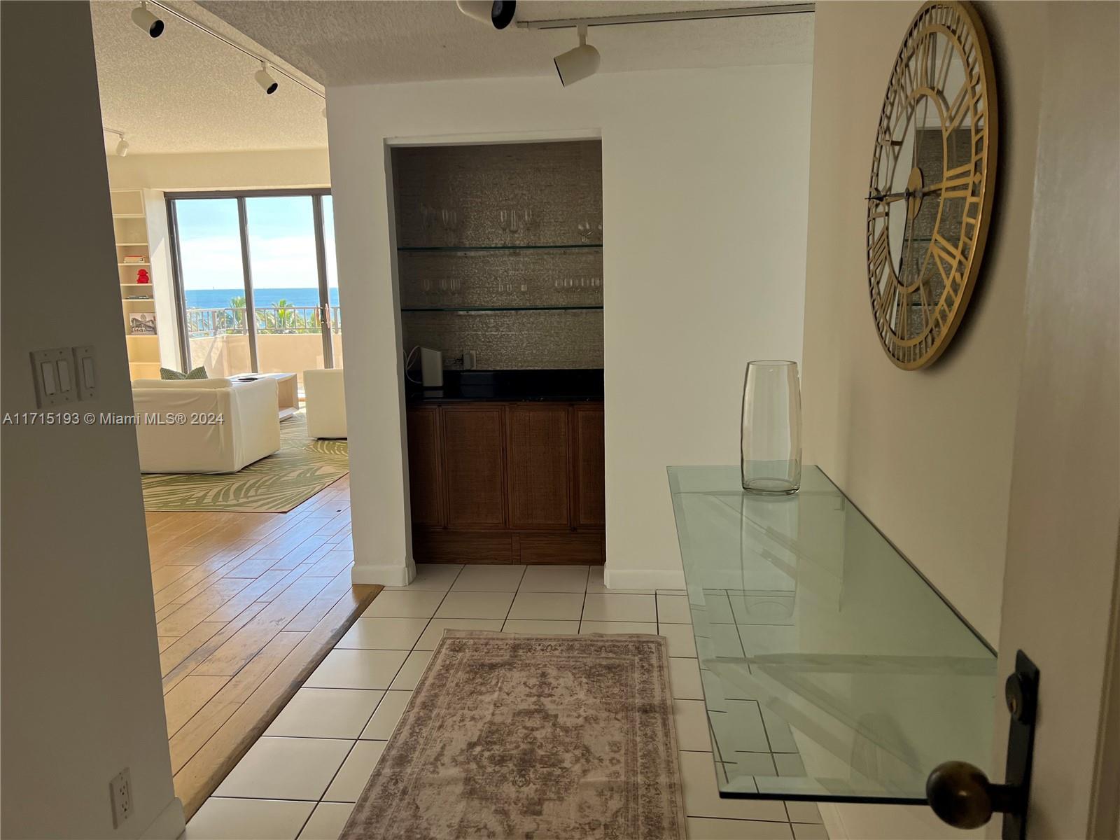 201 Crandon Blvd # 641